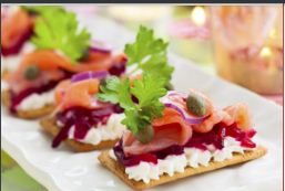 Un traiteur de réception expérimenté pour des plats délicieux.